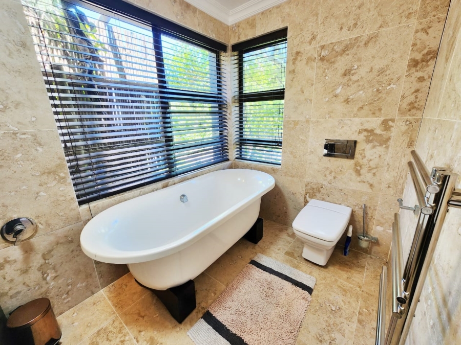 4 Bedroom Property for Sale in Wilderness Central Western Cape